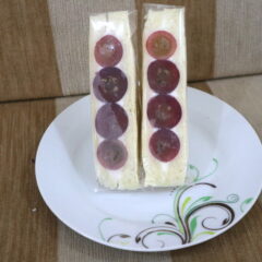 ぶどう（Anggur）Rp.30,000/2bagian